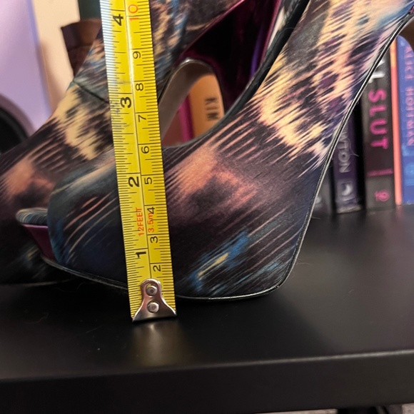 EUC Gorgeous Aldo Peep Toe Pumps - Picture 4 of 9